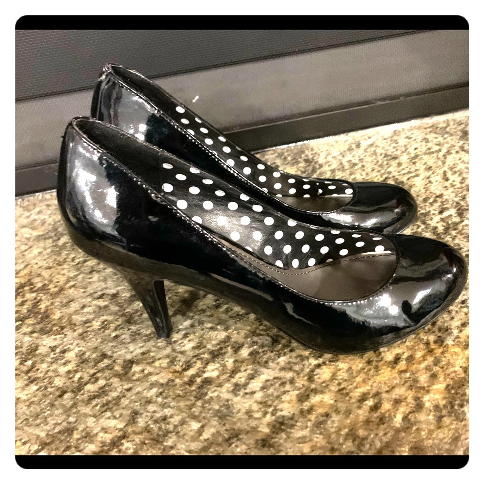 Fergalicious Patent leather heels size 8.5